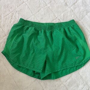 Nike Women’s Green Athletic Running Shorts size M